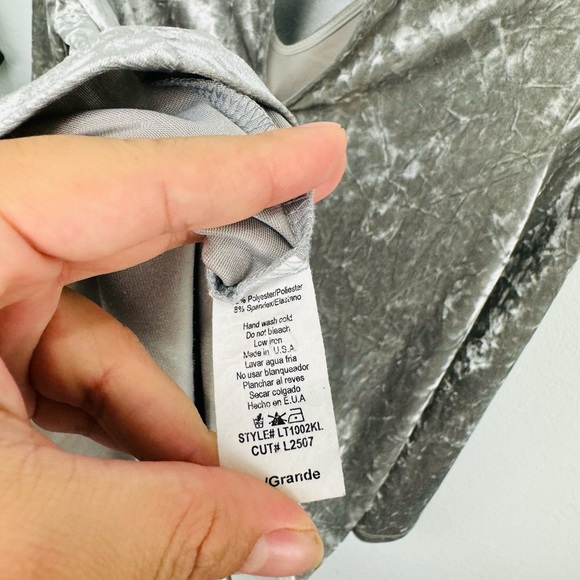 Karlie Bell Sleeve Grey Keyhole Choker Velvet Blouse - Picture 8 of 8